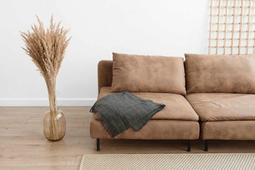 10 Tips to Choose a Luxury Sofa