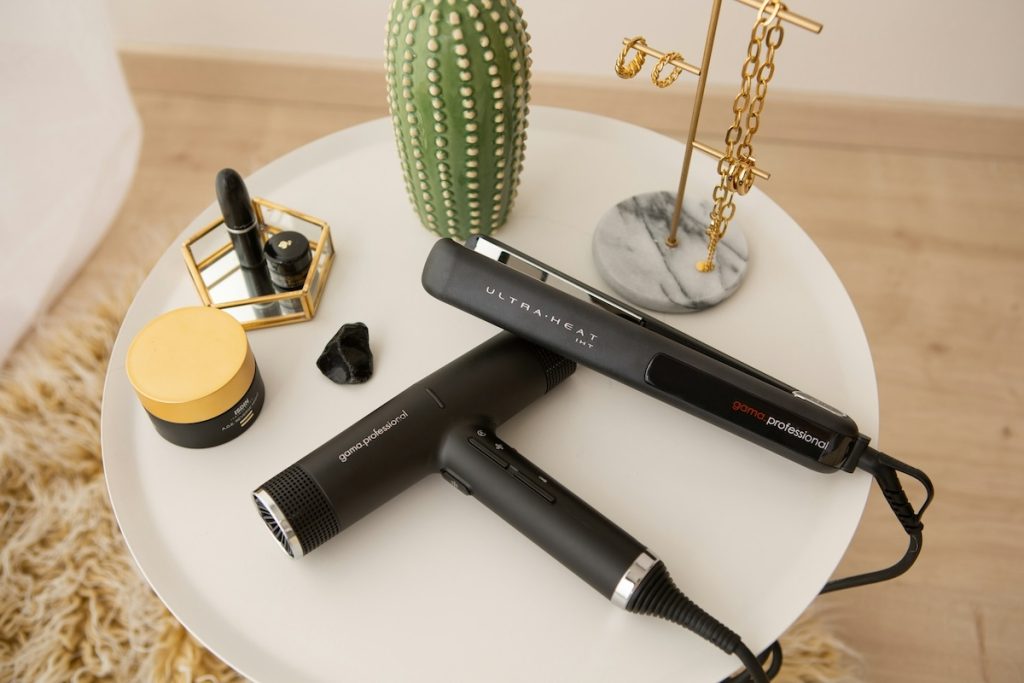 7 Reasons You Need To Buy a Good Quality Hair Straightener